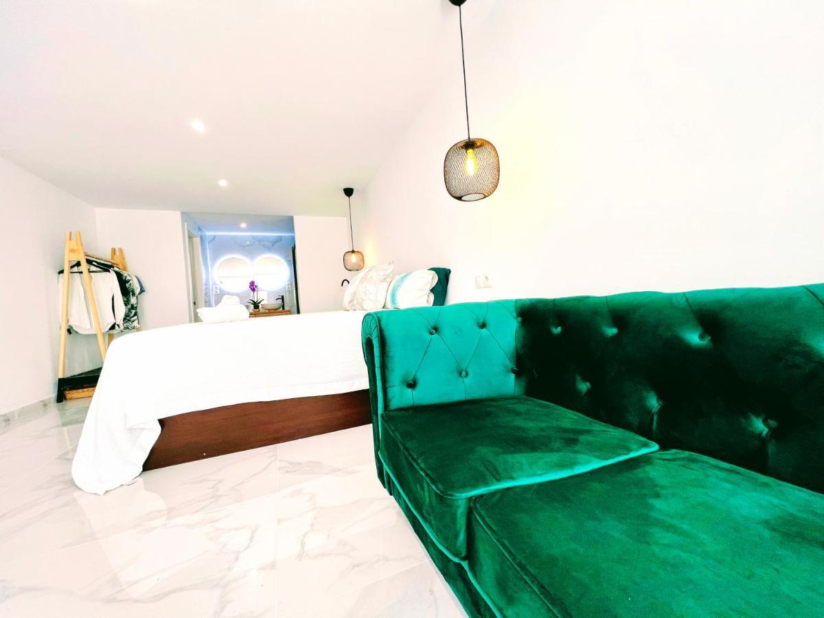 Garden Boutique Apartment El Faro Екстериор снимка
